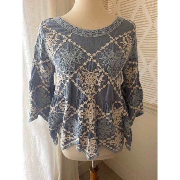 Anthropologie Kindred Women’s XL Blue & White Embroidered Top - Picture 1 of 6